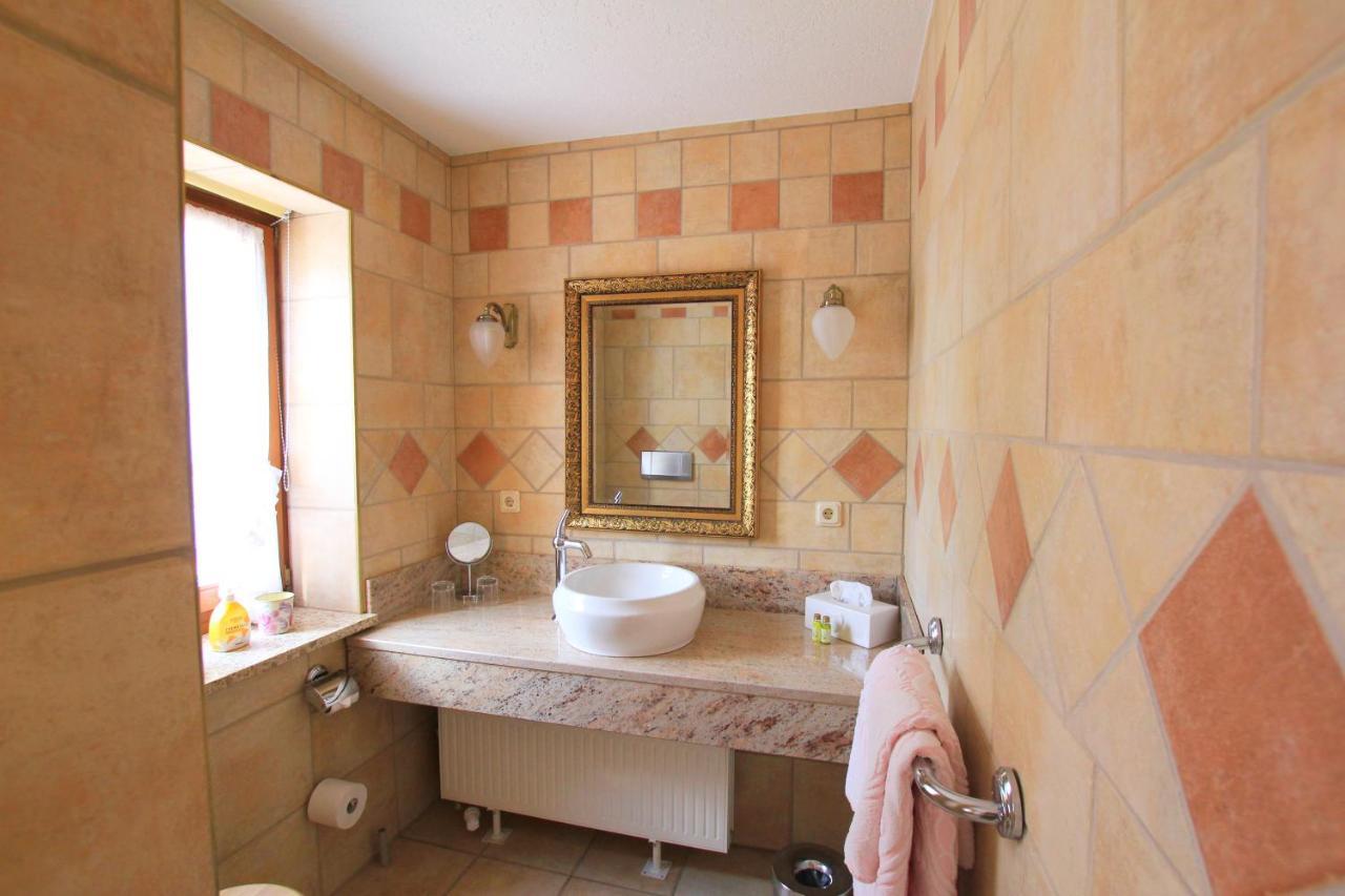 Landhaus Hotel Romantik Gotha Ngoại thất bức ảnh